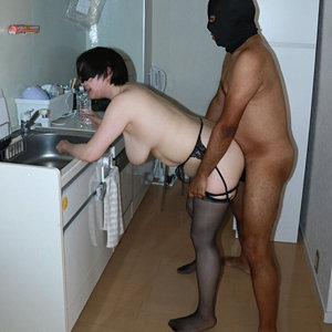 【FANZAの素人エロ動画】ちえ｜hdsn082