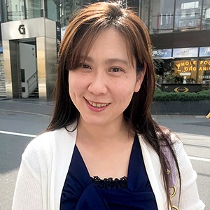 【FANZAの素人エロ動画】しおり｜kmtu058