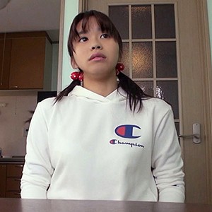 【FANZAの素人エロ動画】かれん｜merc042