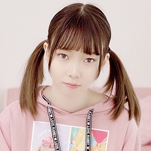 【FANZAの素人エロ動画】りさ｜moj001