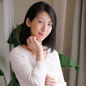 【FANZAの素人エロ動画】ひとみ｜trumg086