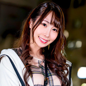 【FANZAの素人エロ動画】清華｜esdx111